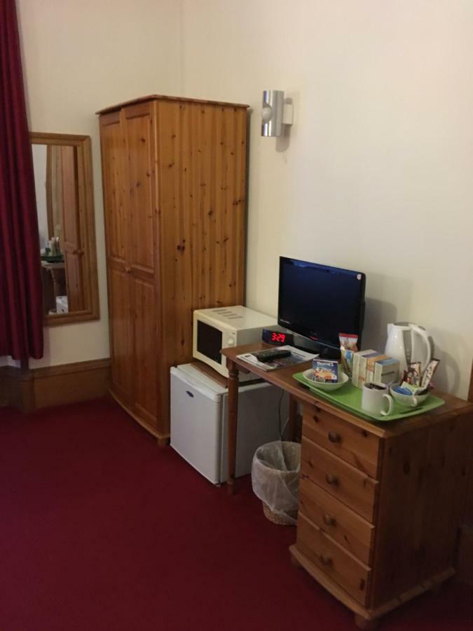 Broomlea Guest House Dyce Exteriör bild